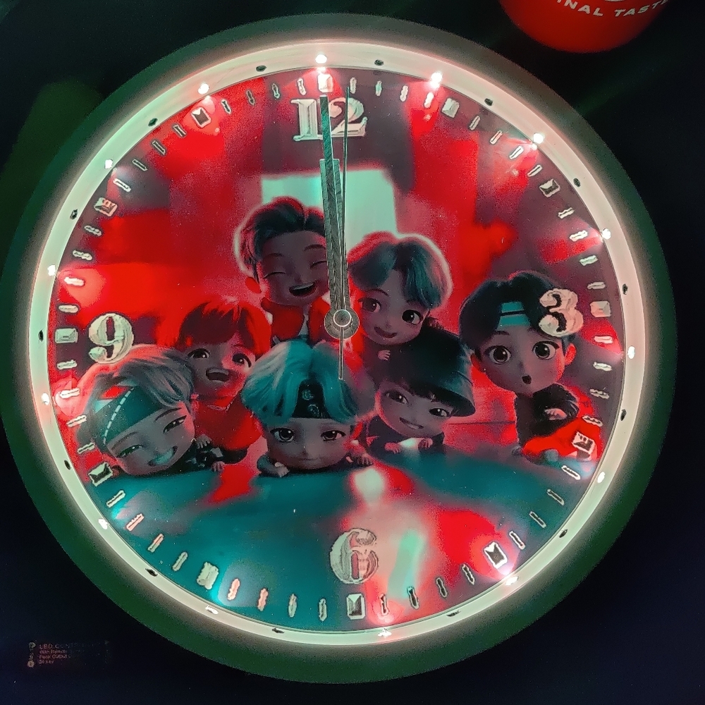 BTS group clock